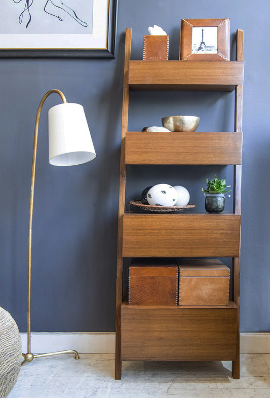 Safari Leaning Shelf